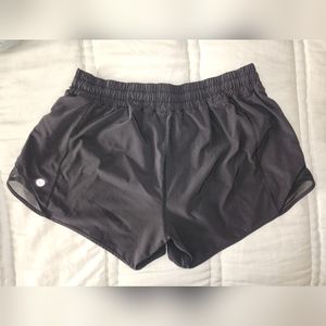 Lululemon Hotty Hot Shorts size 10